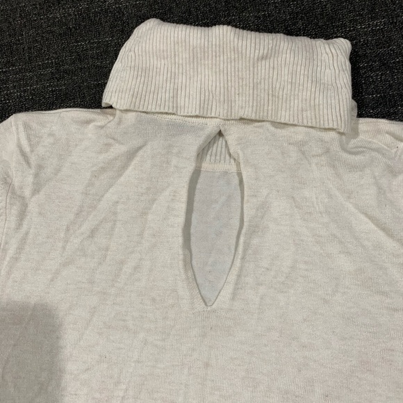 Turtleneck sweater - Picture 5 of 6